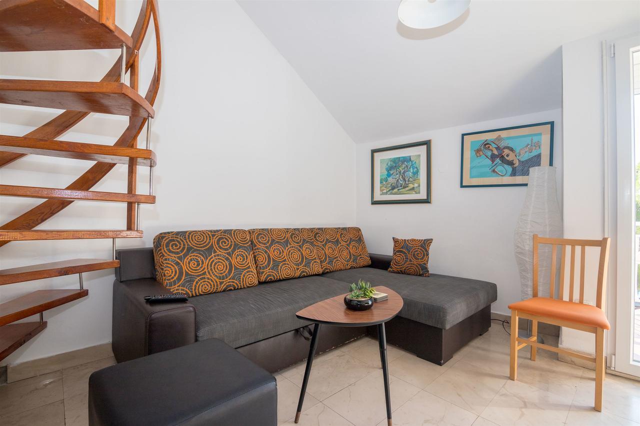 Apartments Antonija Drvenik  Buitenkant foto