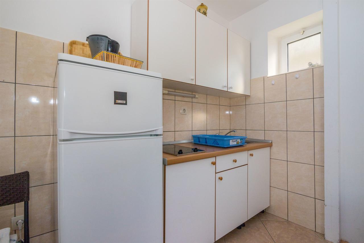 Apartments Antonija Drvenik  Buitenkant foto